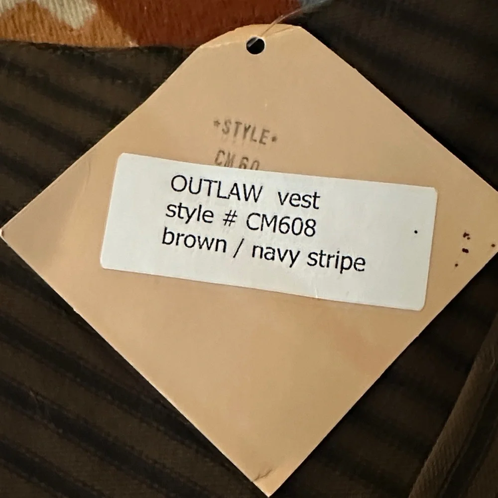 Frontier Classics Outlaw Vest - Picture 5 of 6